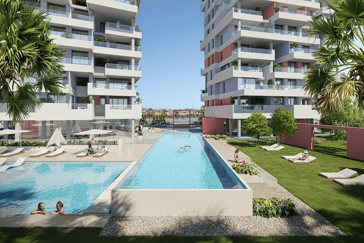 Superbes penthouses avec 3 chambres à coucher, climatisation, espace de stationnement privé, piscine communautaire et vue sur la mer