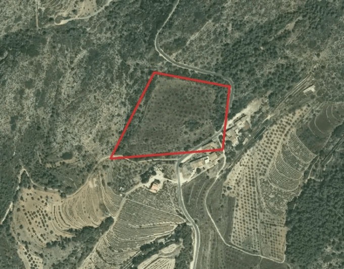 Maison de campagne à Jalon avec 35.000 m2 de terrain