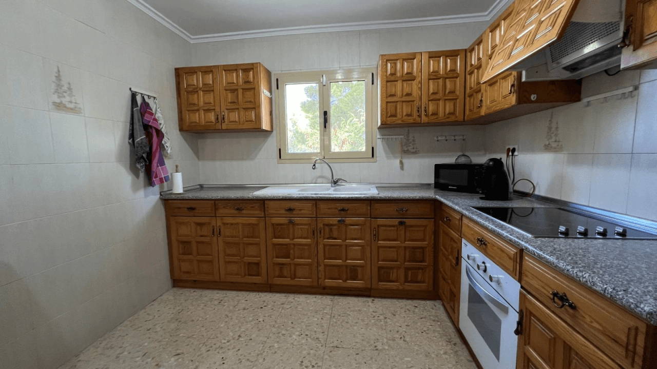 Villa mit 3 Schlafzimmern, 2 Badezimmer, Schwimmbad, Garten und vielem mehr.