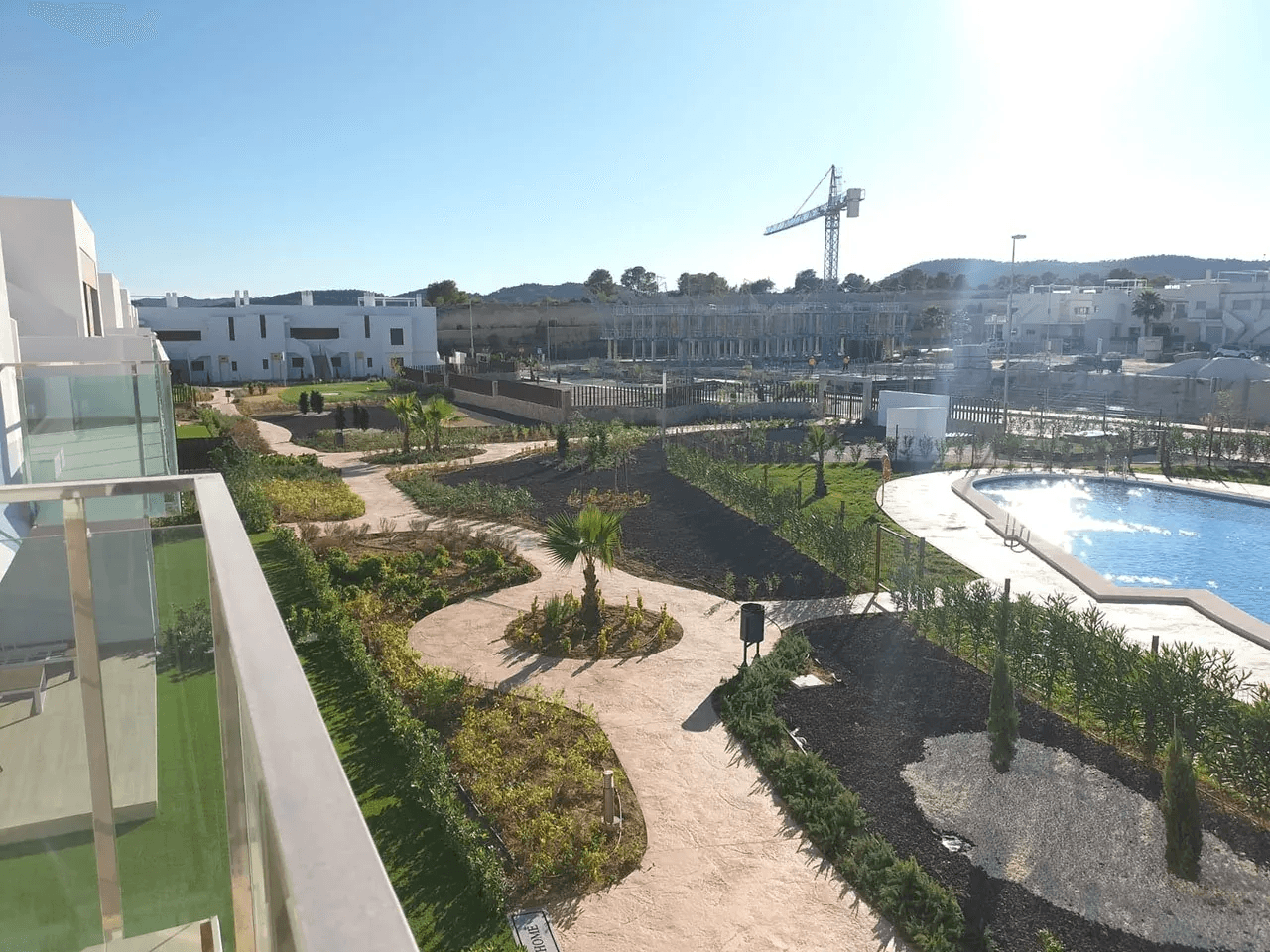 Maisons mitoyennes modernes et confortables 2 chambres dans un complexe de golf