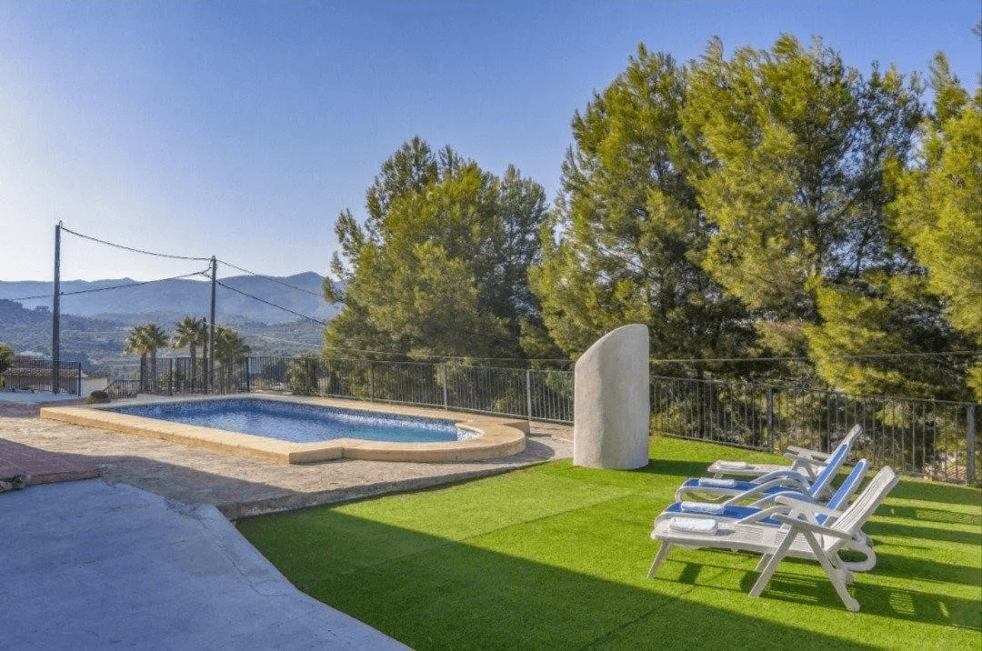 VILLA AVEC VUE DÉGAGÉE À CALPE.