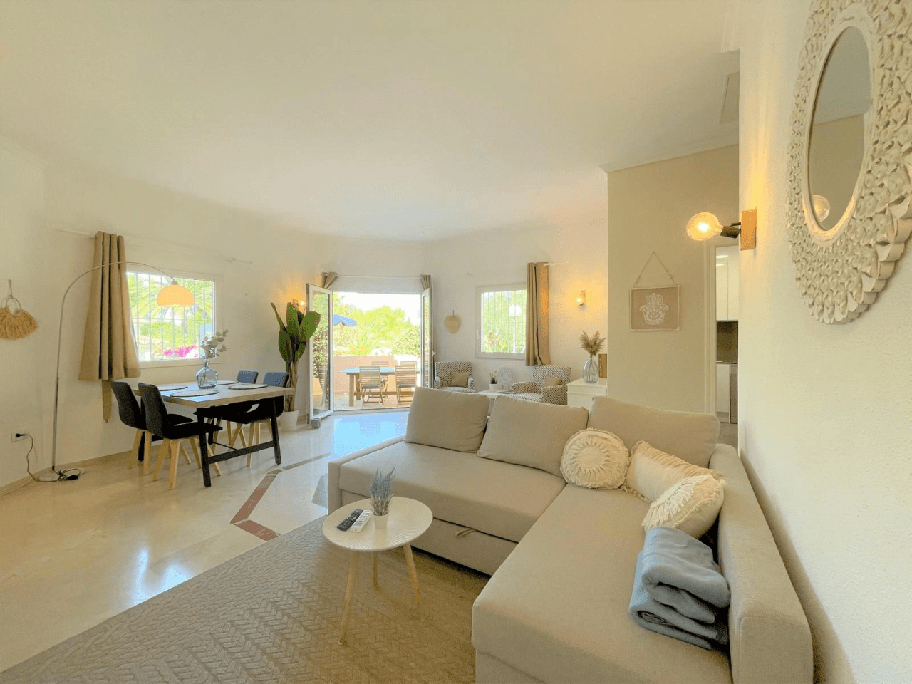 Alquiler. Chalet/Villa à Denia