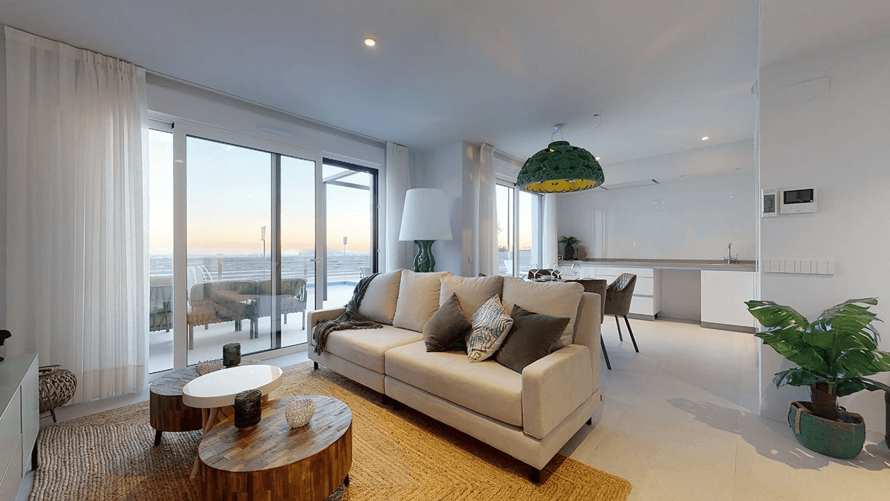 Merveilleuses villas avec 3 chambres, 3 salles de bain, toit-terrasse, vue sur la mer et piscine privée