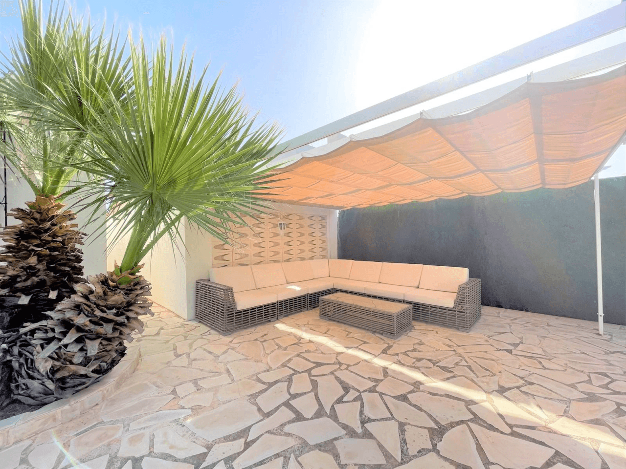 Sehr moderne Villa in Denia mit 3 Schlafzimmer