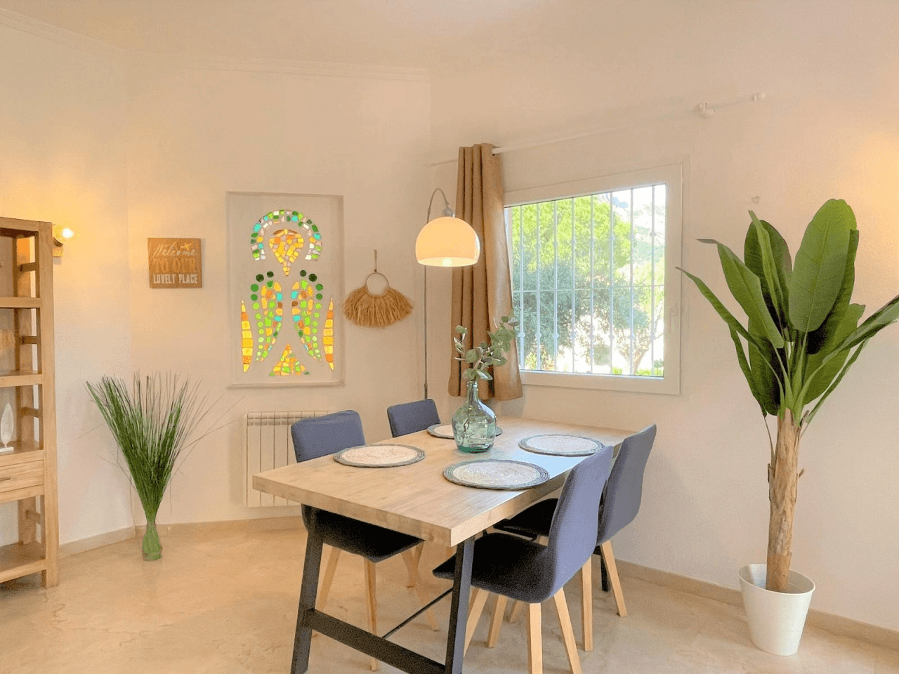 Alquiler. Chalet/Villa à Denia