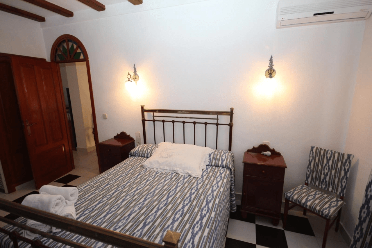 Belle finca privée dans un endroit calme à Ondara avec 4 chambres.