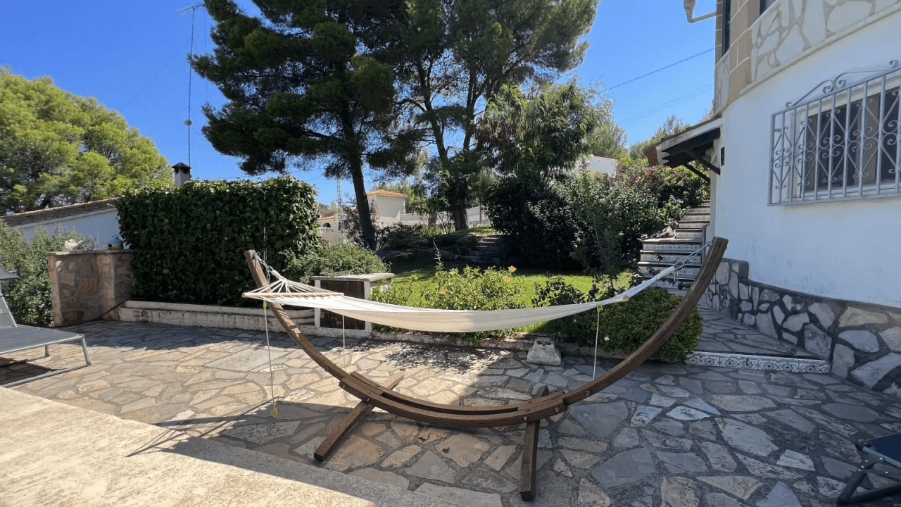 Villa mit 3 Schlafzimmern, 2 Badezimmer, Schwimmbad, Garten und vielem mehr.