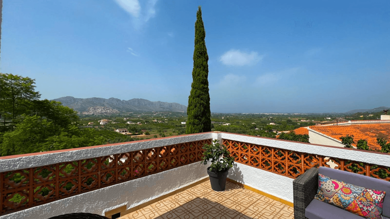 Belle villa privée à Benidoleig avec piscine privée.