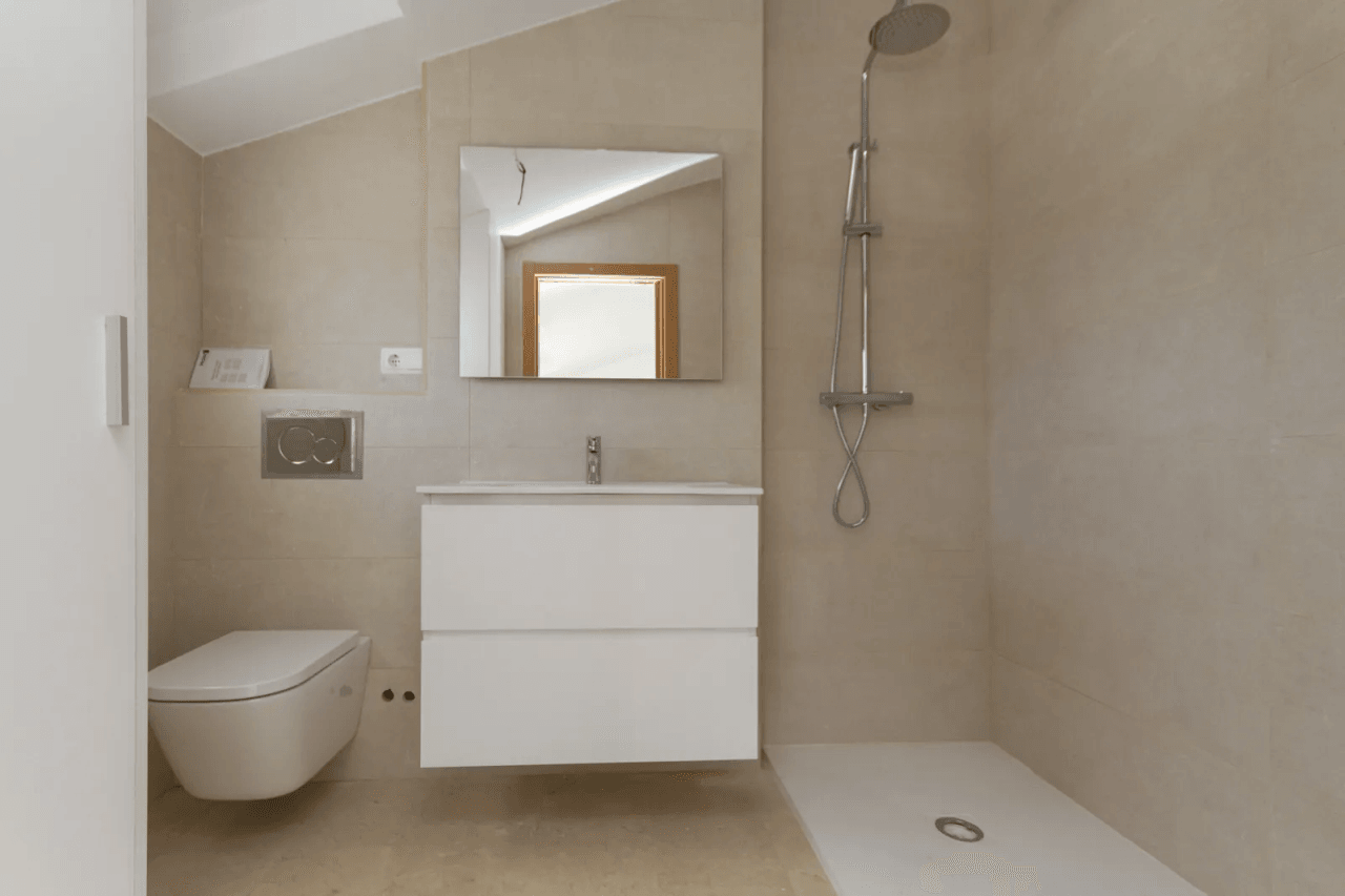 Superbe appartement duplex penthouse de 3 chambres dans un endroit calme avec vue imprenable sur le Monte Pego