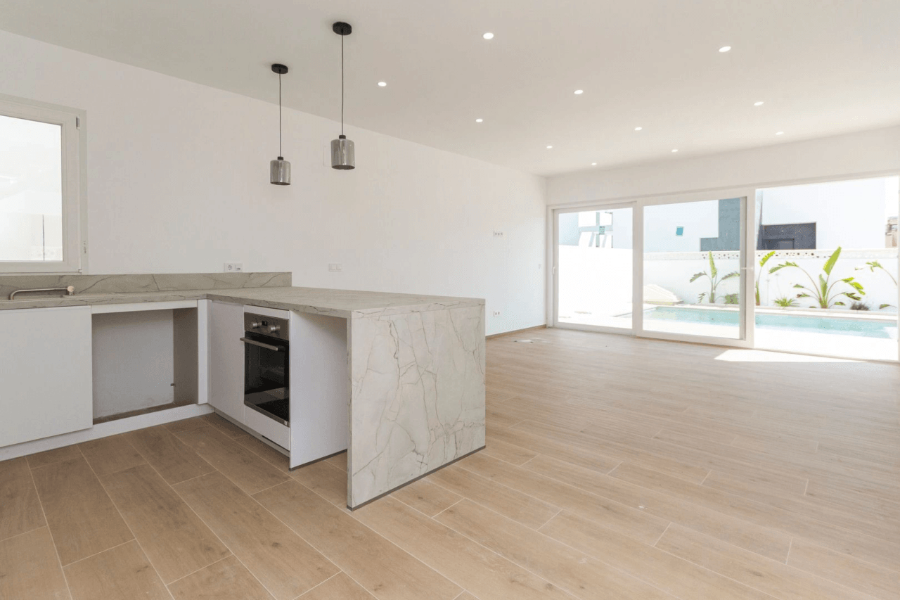 FREISTEHENDE VILLA ZU VERKAUFEN, NEUBAU, IN VERGEL