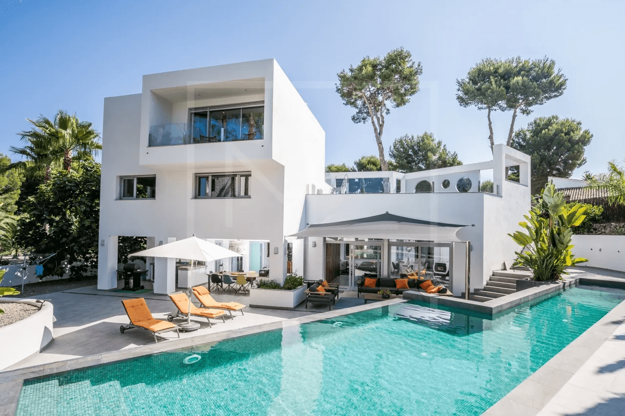 Superbe villa de 4 chambres et 4 salles de bains à Moraira