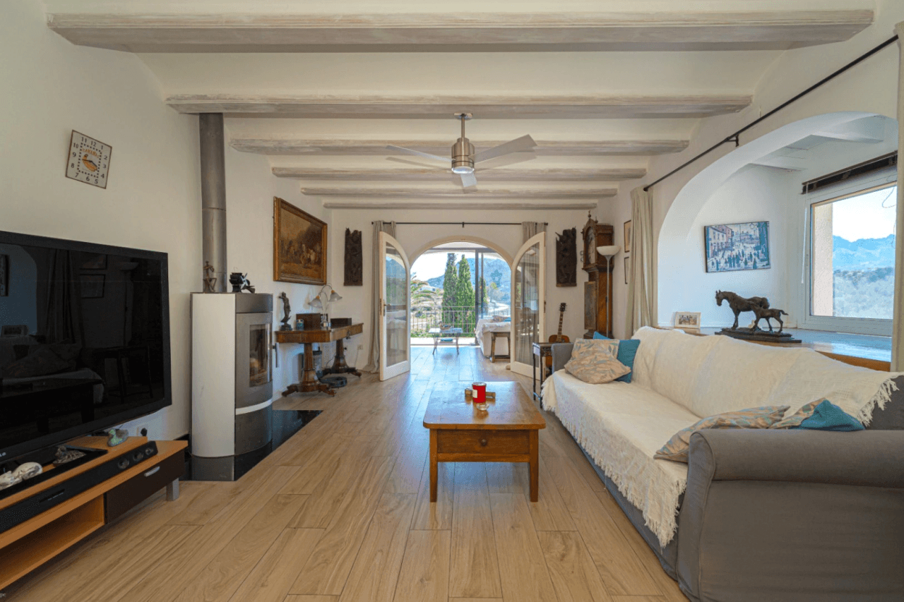 Villa à vendre à Benissa : Écuries et terrain