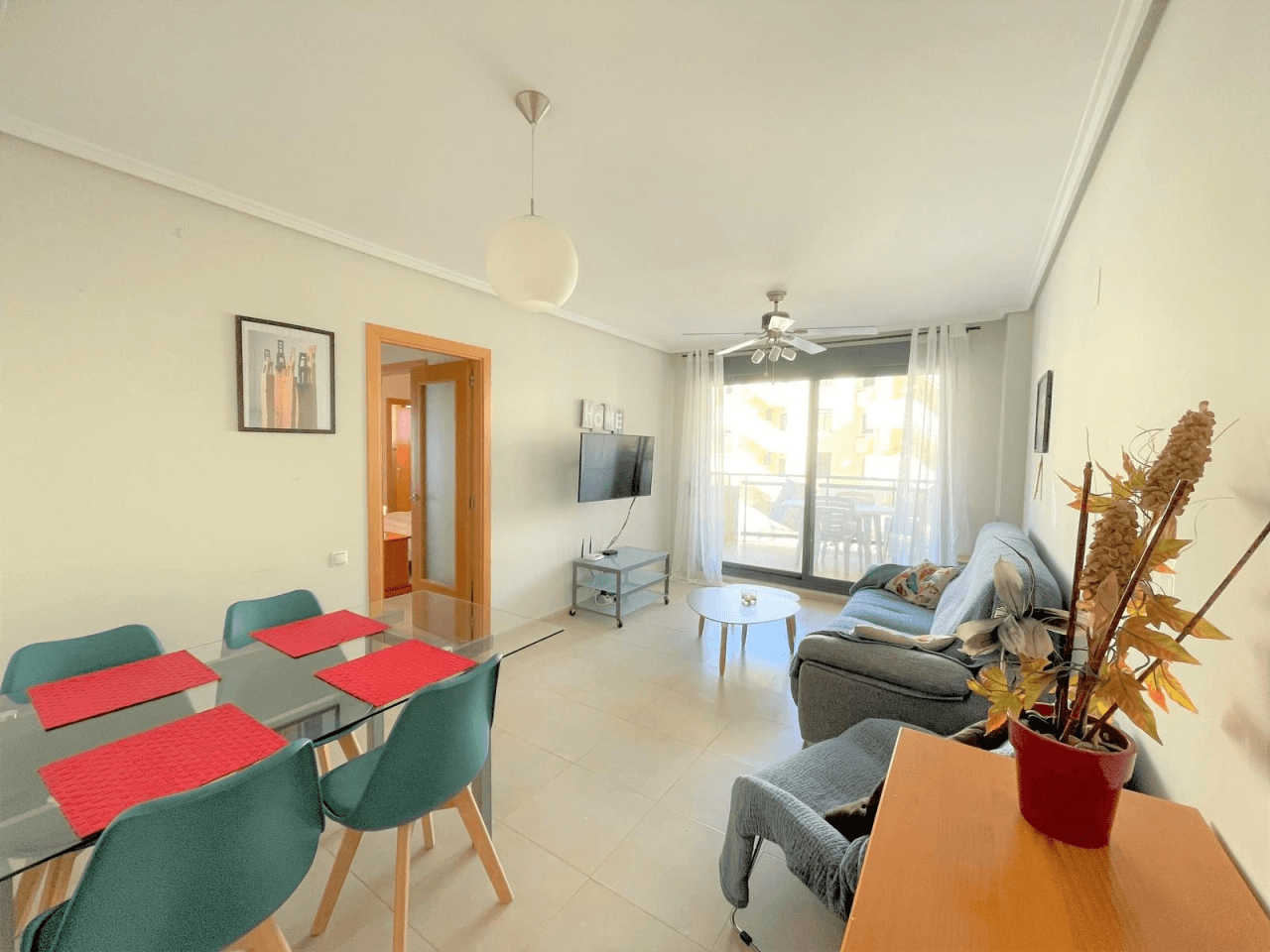Alquiler. Apartamento à Denia