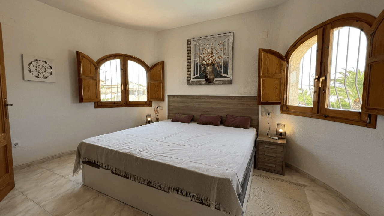 Sehr gepflegte Villa, ruhig und sonnig, nur 500 Meter zum Meer