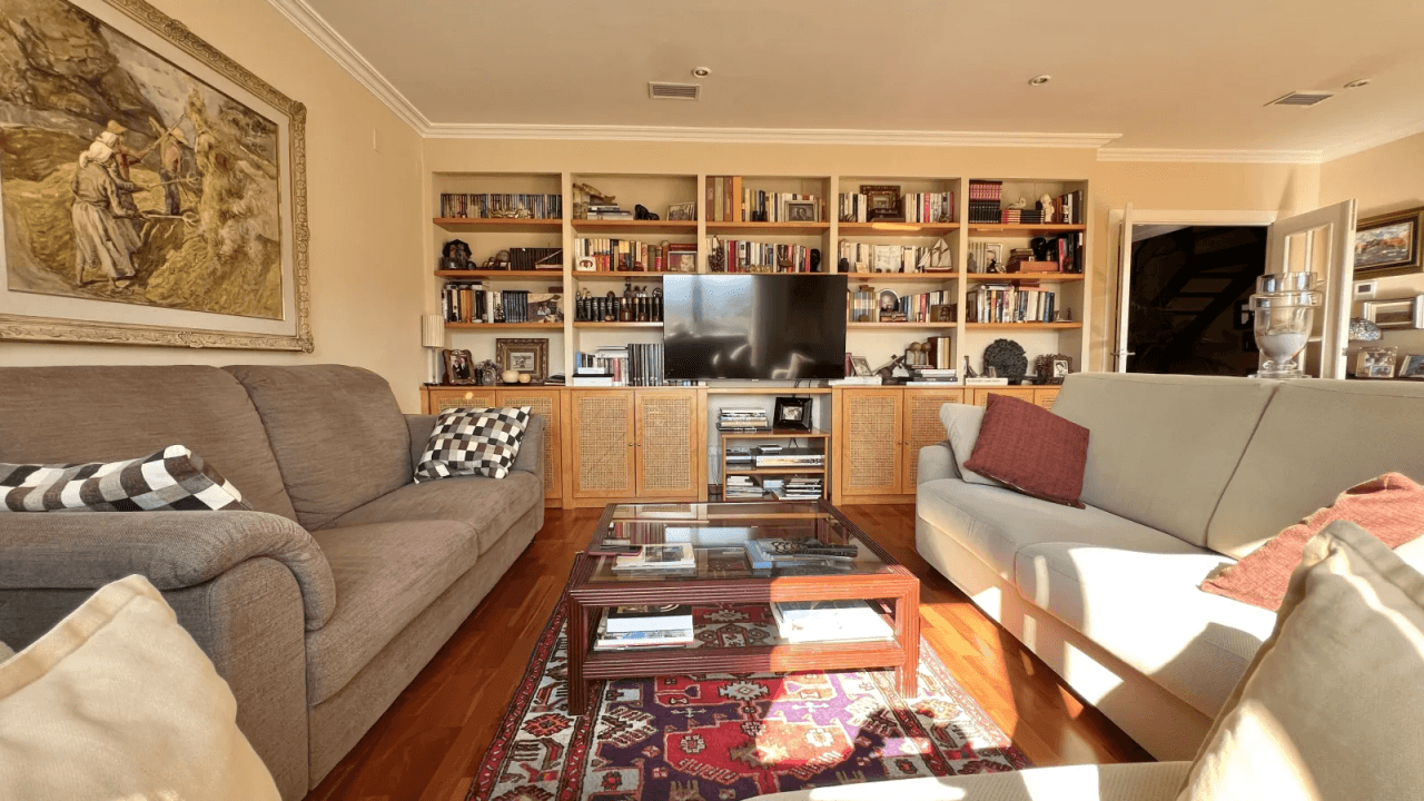 Penthouse duplex exclusif avec 4 chambres et piscine privée sur le toit-terrasse
