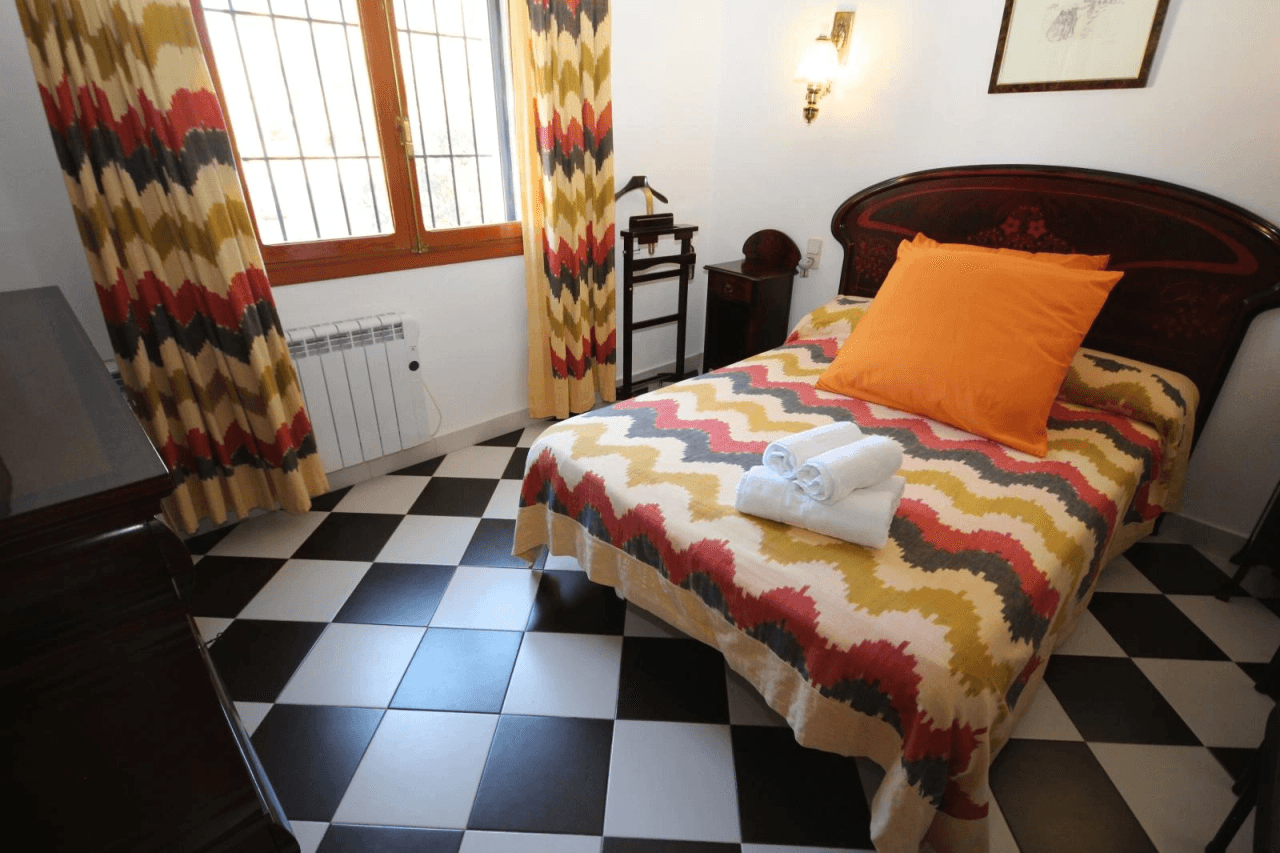 Belle finca privée dans un endroit calme à Ondara avec 4 chambres.