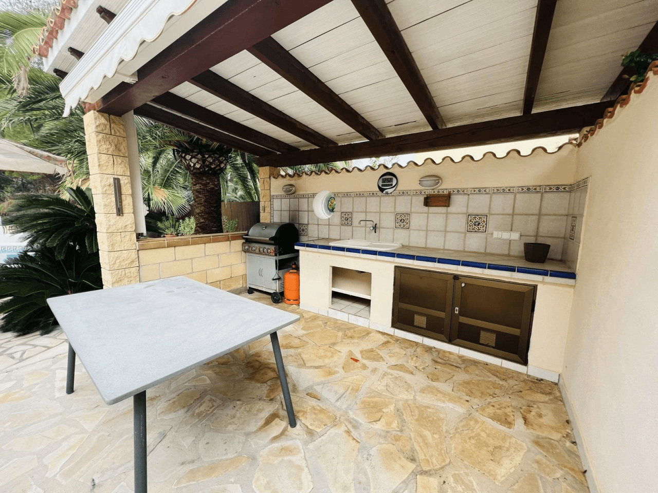 Neu! Casa Evelyn mit 2 Schlafzimmer und Privatpool in Denia