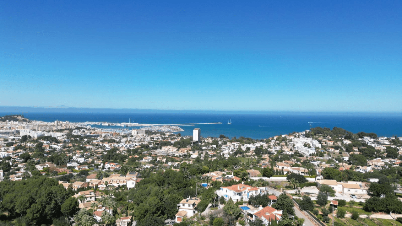 Alquiler. Chalet/Villa à Denia