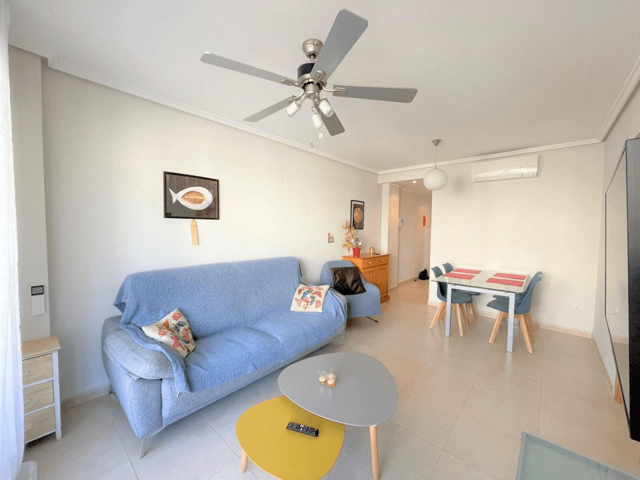 Alquiler. Apartamento à Denia