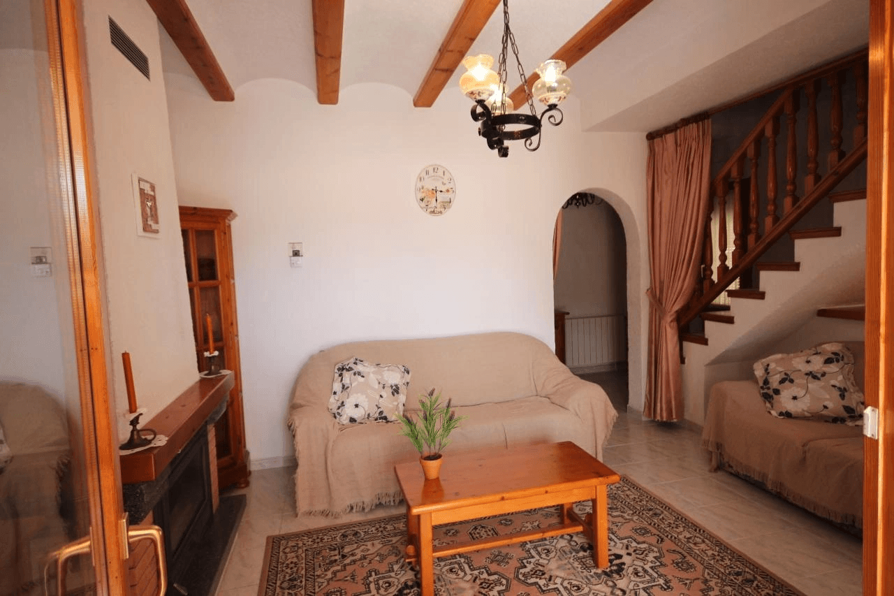 Villa mit garage und pool in Els Poblets