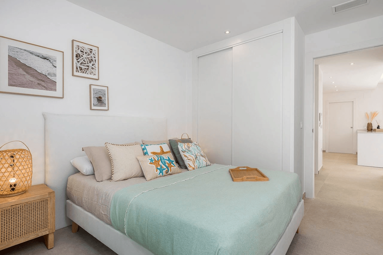 Villas de una sola planta con 3 dormitorios, 2 baños, preinstalación aire acondicionado y piscina privada en el campo La Serena Golf