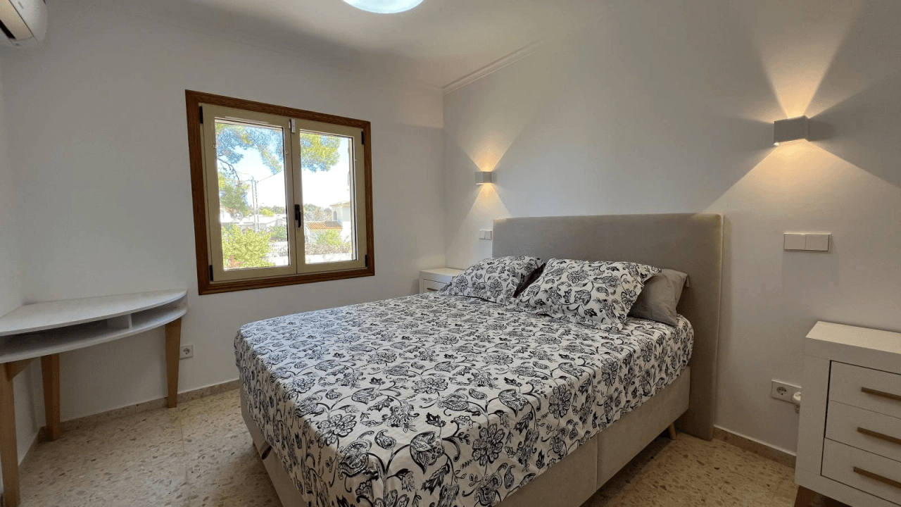 Villa mit 3 Schlafzimmern, 2 Badezimmer, Schwimmbad, Garten und vielem mehr.