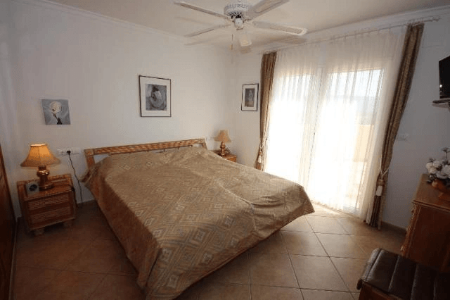 Villa ''Pauline'' mit pool und einen wunderschönen Garten in Beniarbeig