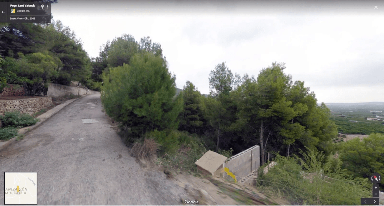 Terrain constructible sur Monte Mostalla avec orientation sud avec et belles vues mer et montagne.