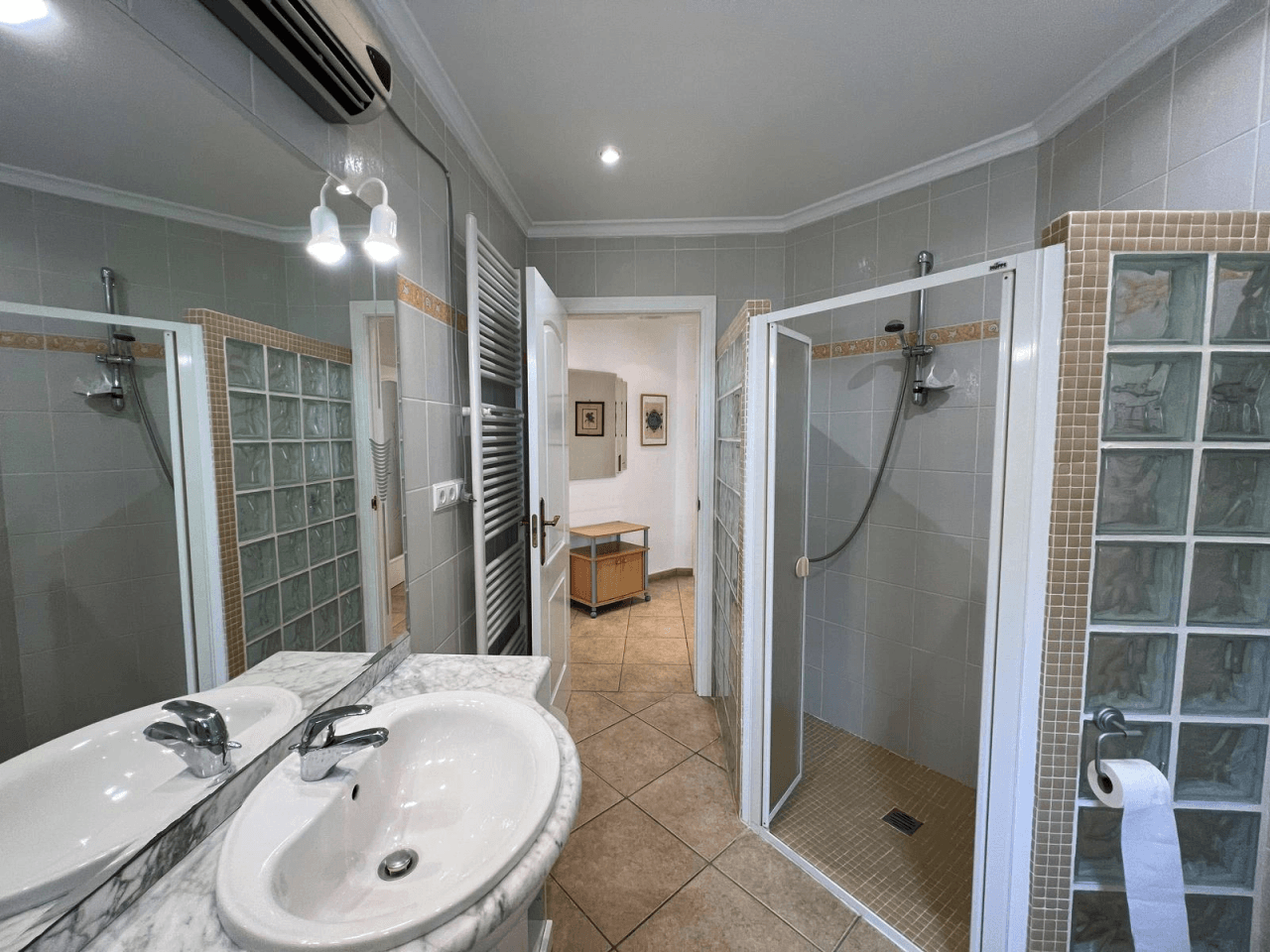 Villa ''Pauline'' mit pool und einen wunderschönen Garten in Beniarbeig