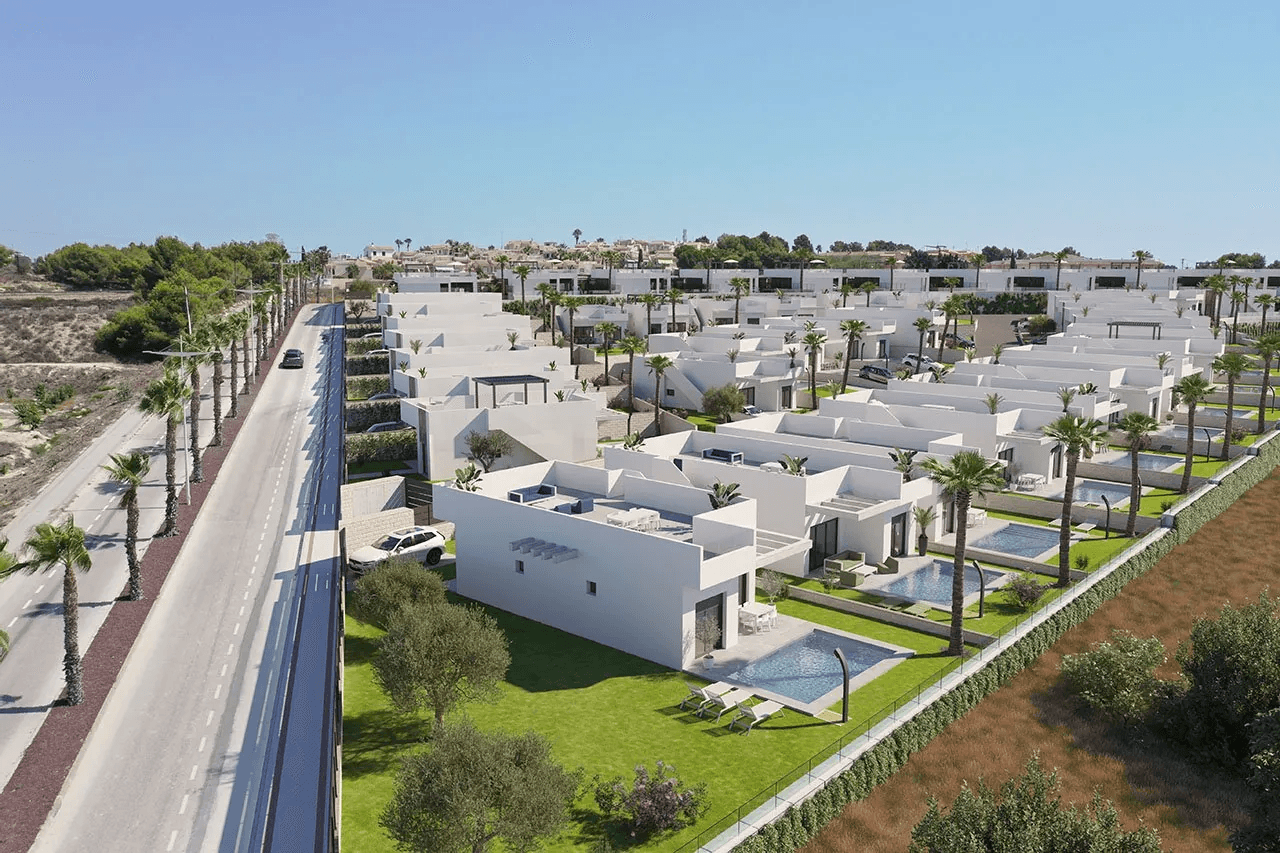 Villas avec 3 chambres, 2 salles de bains, terrasse sur le toit et piscine privée dans un merveilleux complexe de golf