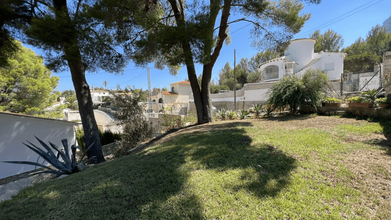 Villa mit 3 Schlafzimmern, 2 Badezimmer, Schwimmbad, Garten und vielem mehr.
