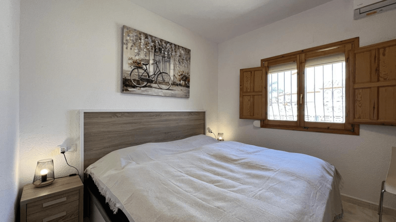 Sehr gepflegte Villa, ruhig und sonnig, nur 500 Meter zum Meer