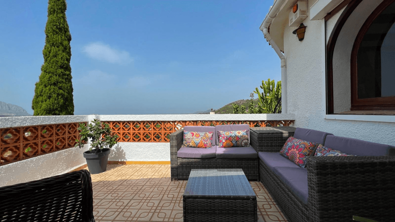 Belle villa privée à Benidoleig avec piscine privée.