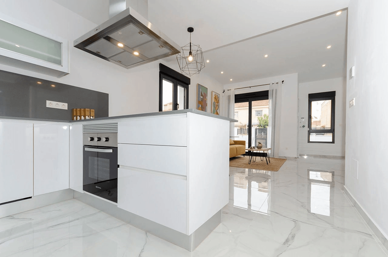 Villas avec 3 chambres, 3 salles de bains, climatisation pré-installée, piscine privée et parking privé