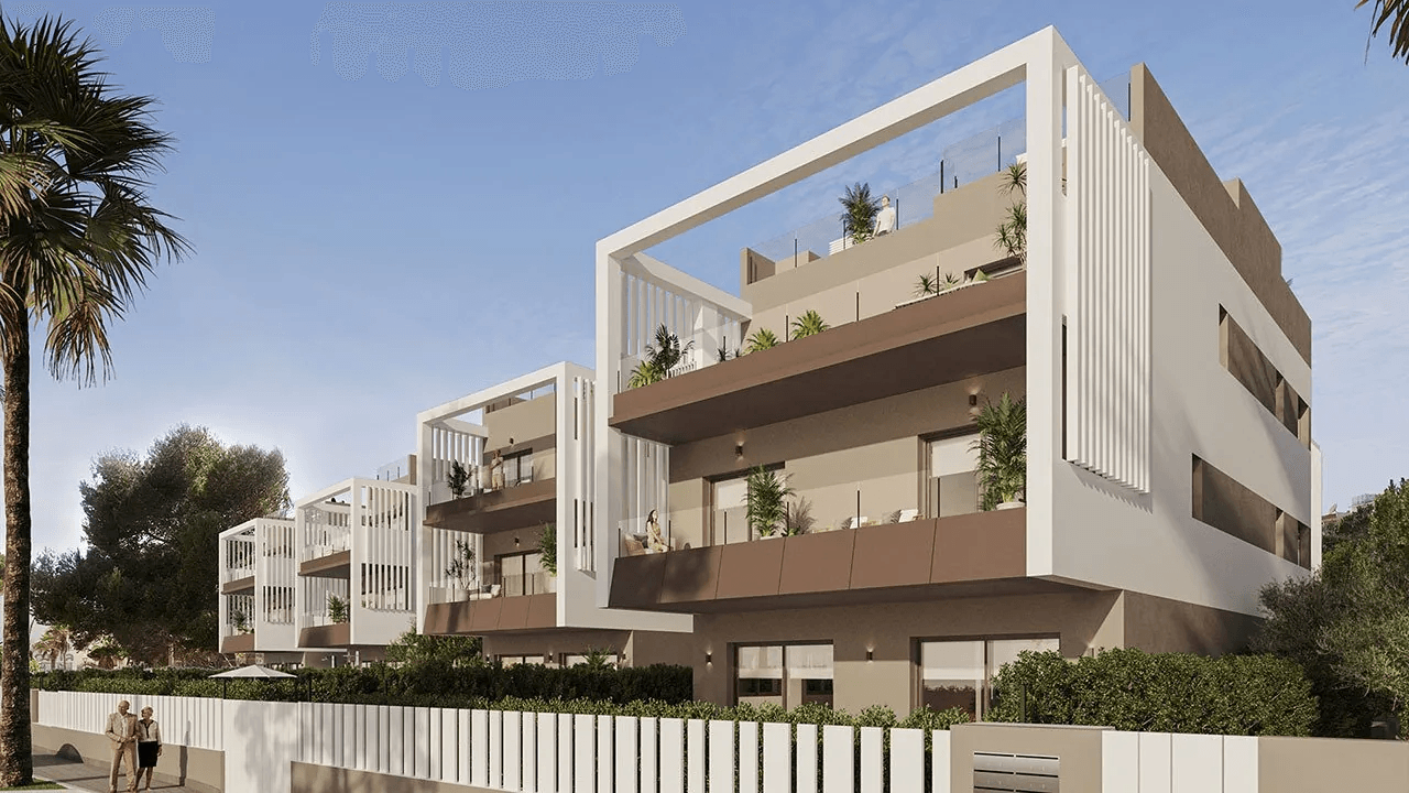 Penthouse-Wohnungen mit 3 Schlafzimmern, Dachterrasse, Fußbodenheizung in Bädern, Klimaanlage und Gemeinschaftspool nur 300 m vom Strand