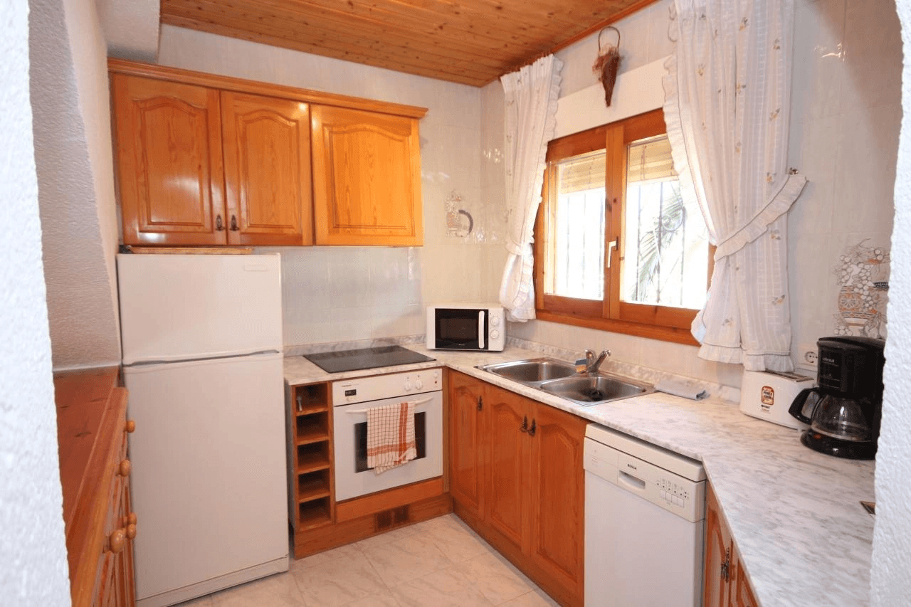 Villa mit garage und pool in Els Poblets