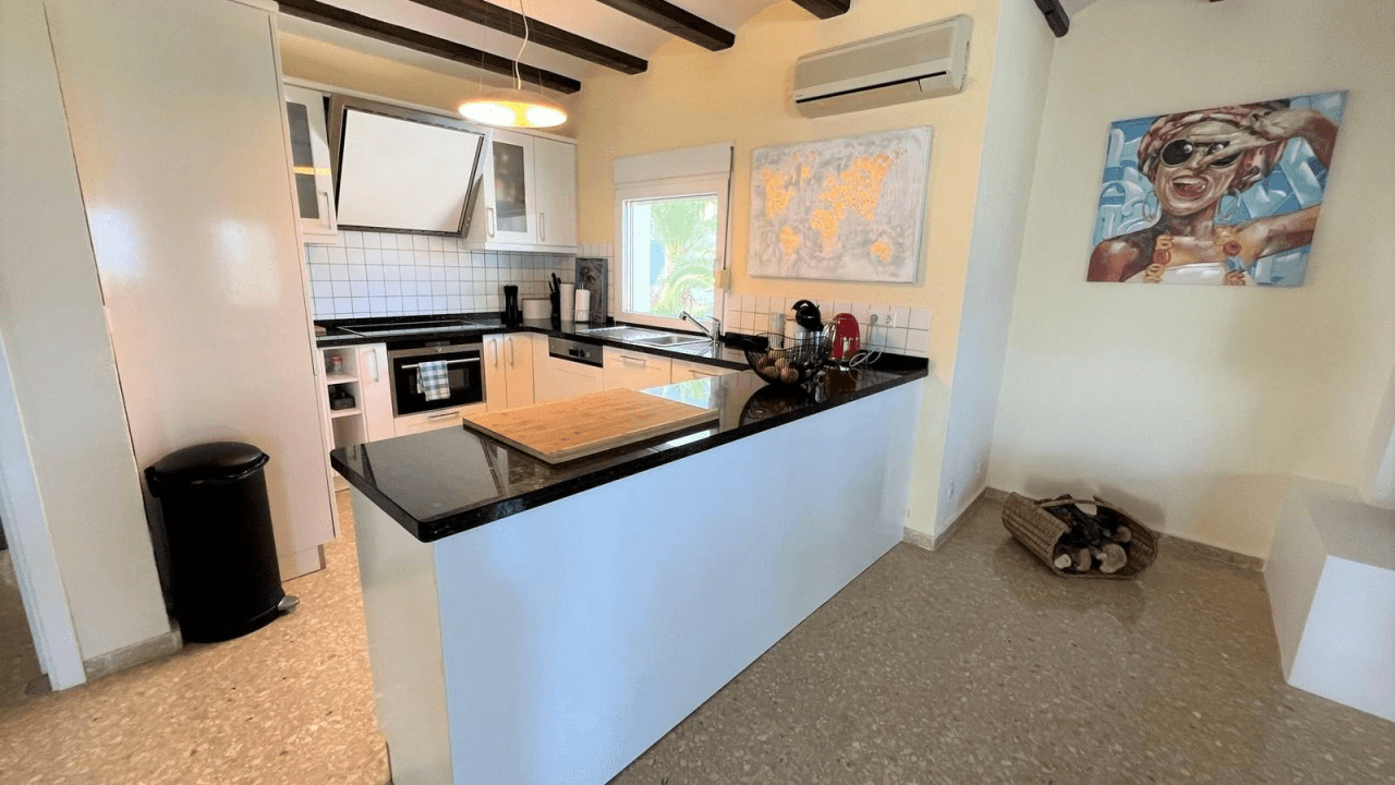 Alquiler. Chalet/Villa à Denia