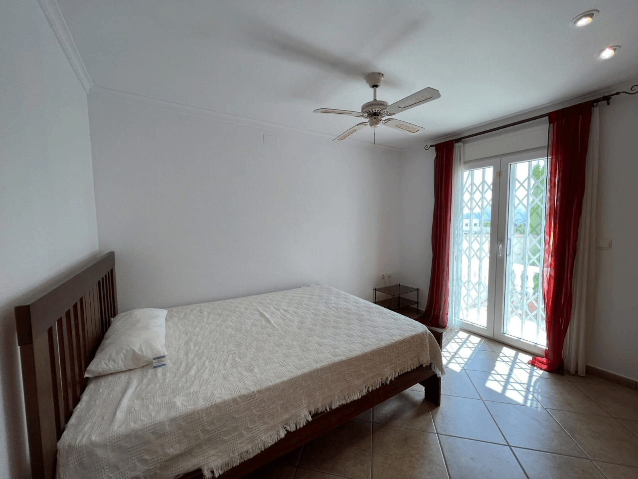Villa ''Pauline'' mit pool und einen wunderschönen Garten in Beniarbeig