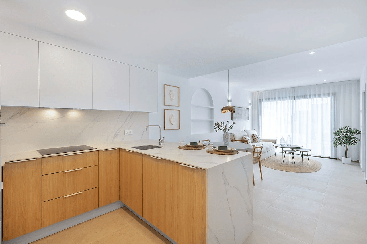 Apartamentos de 3 dormitorios y 2 baños con piscina comunitaria y parking privado junto al La Serena Golfresort