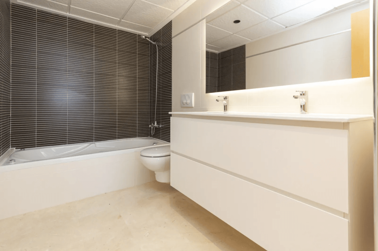 Superbe appartement de 2 chambres dans un endroit calme avec vue imprenable sur le Monte Pego