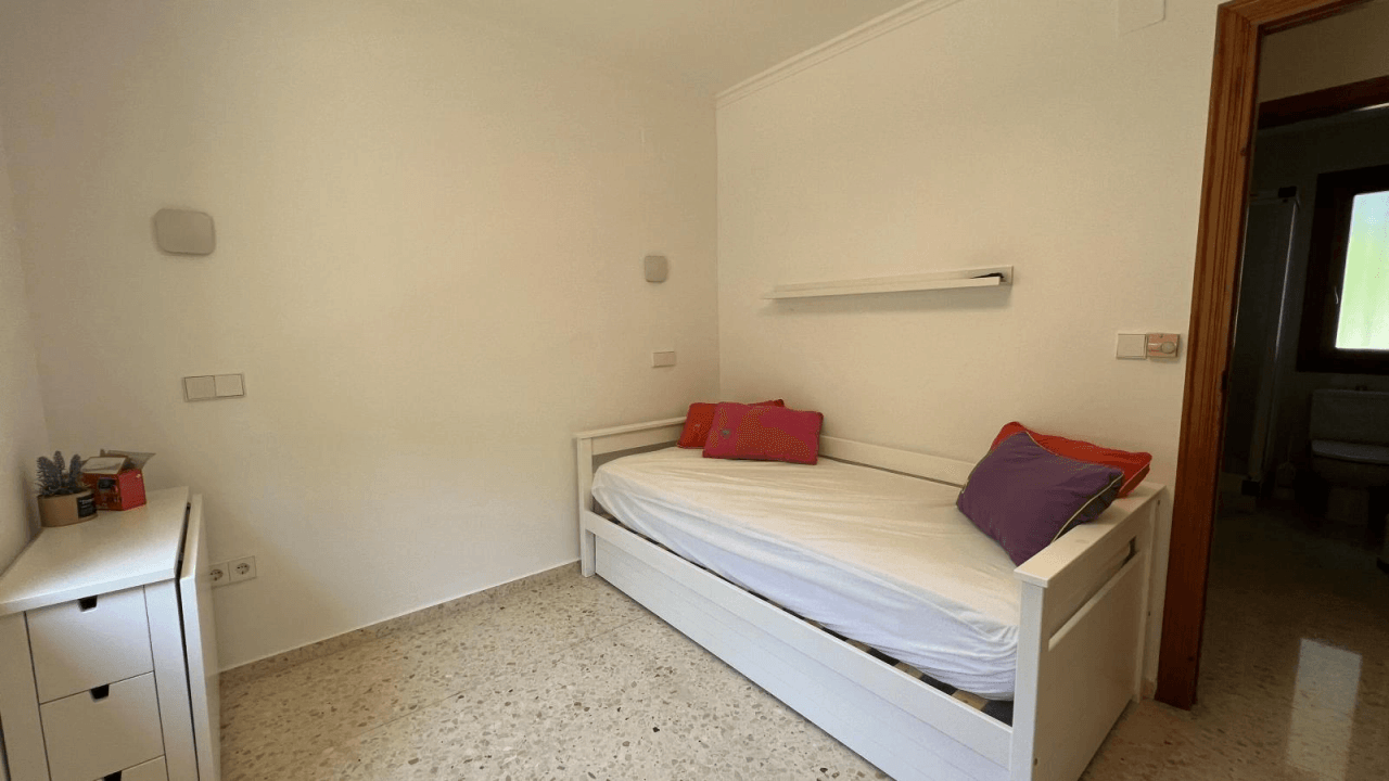 Villa mit 3 Schlafzimmern, 2 Badezimmer, Schwimmbad, Garten und vielem mehr.