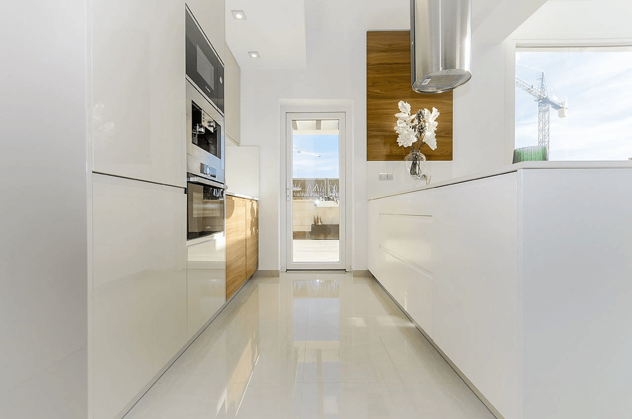 Villas modernas de 3 dormitorios y 3 baños con solario, piscina privada, parking privado y sótano opcional