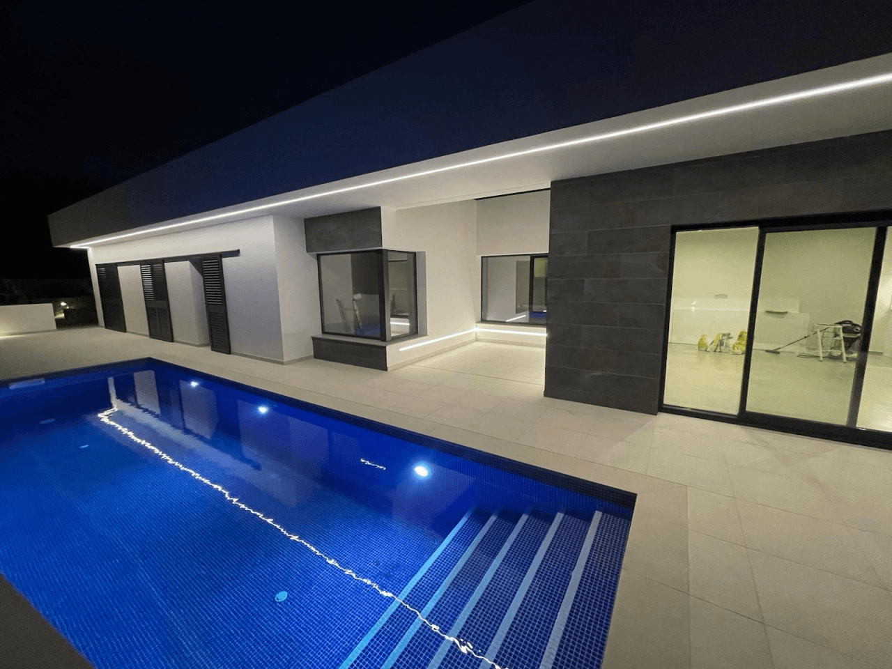 Villa moderne clé en main à vendre avec vue sur la mer à Benissa