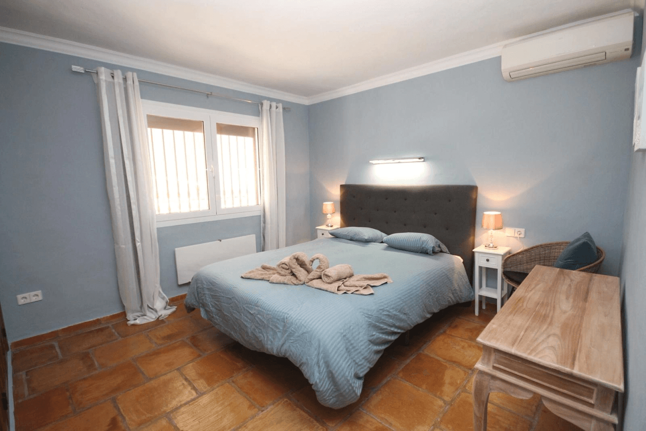 Sehr moderne Villa in Denia mit 3 Schlafzimmer