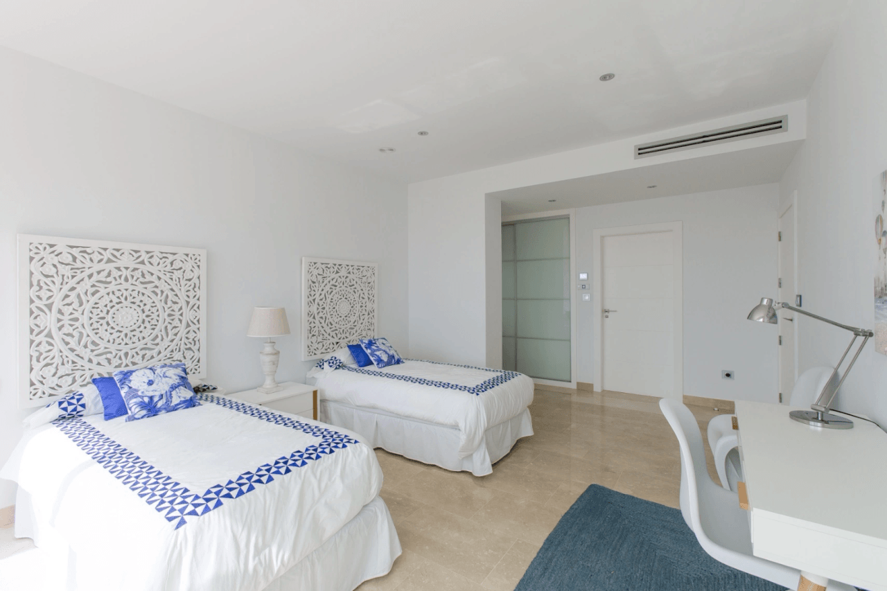 Luxueuse villa moderne avec vue sur la mer à vendre à Moraira