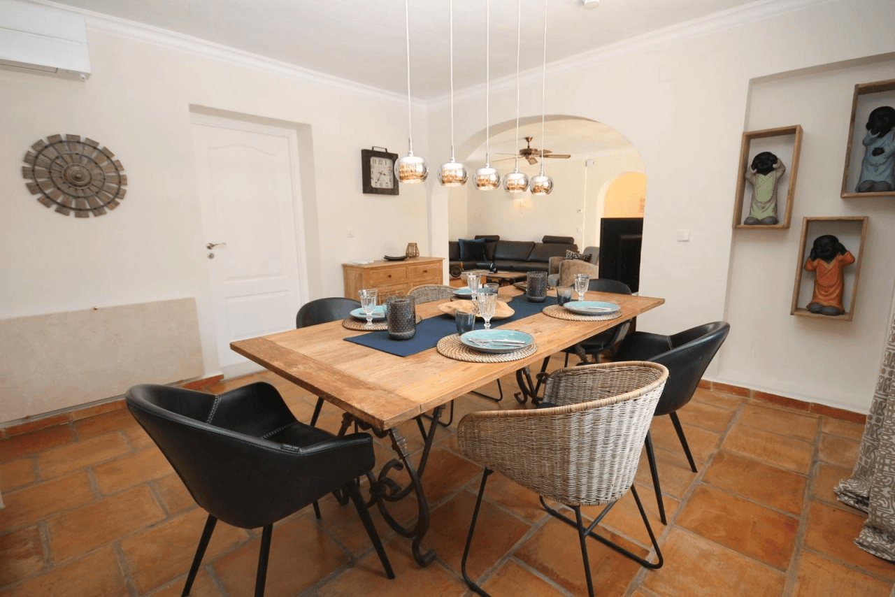Sehr moderne Villa in Denia mit 3 Schlafzimmer