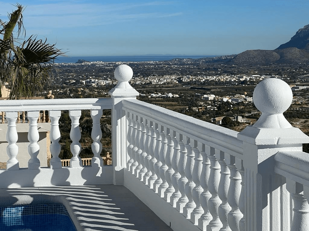 Belle Villa à Sanet y Negrals avec piscine