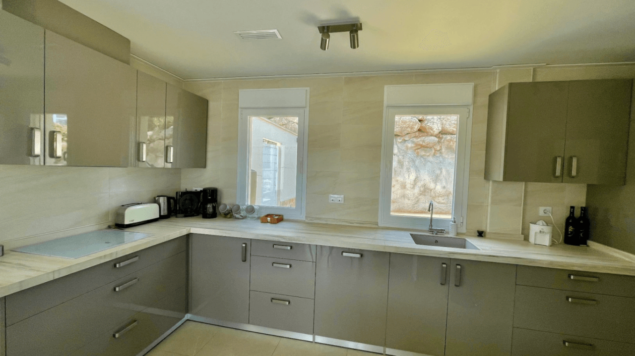 A vendre à Alcalali : Moderne et élégant