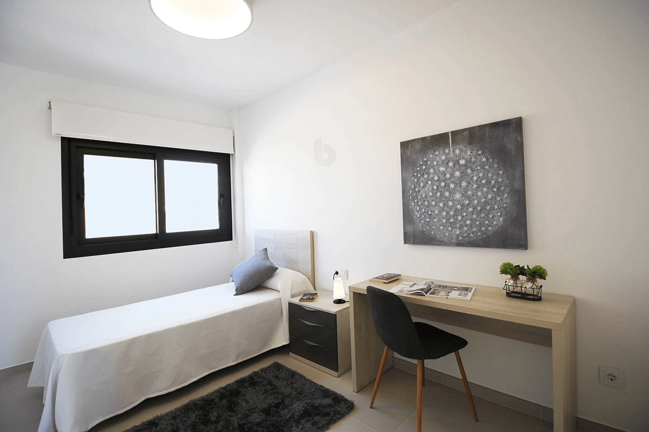 Encantadoros apartamentos de 3 dormitorios y 2 baño con piscina comunitaria en un maravilloso campo de golf