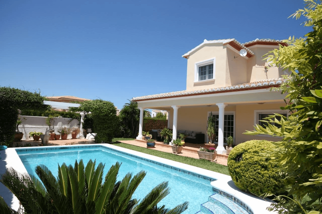 Spectaculaire et soigneusement entretenue Villa ''Segaria'' à Els Poblets